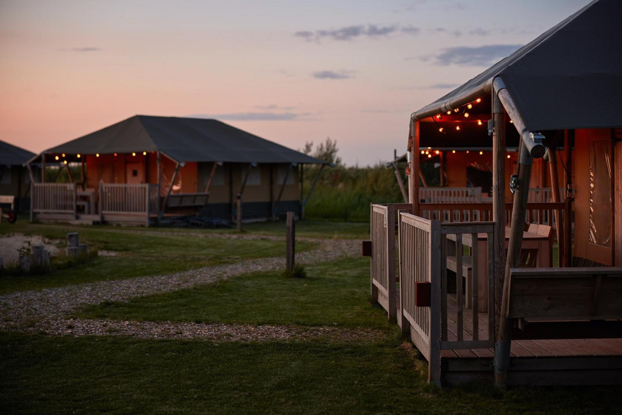 Отель Dutchen Erfgoedpark De Hoop Glamping Uitgeest Экстерьер фото