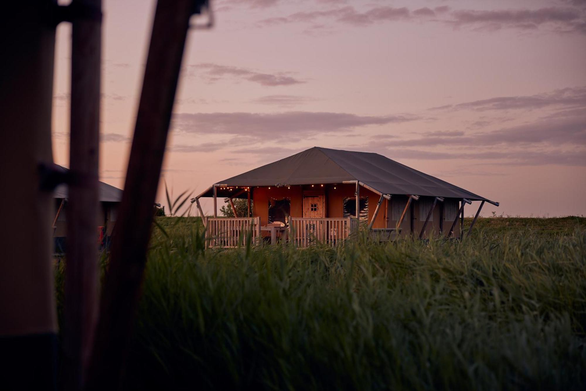 Отель Dutchen Erfgoedpark De Hoop Glamping Uitgeest Экстерьер фото