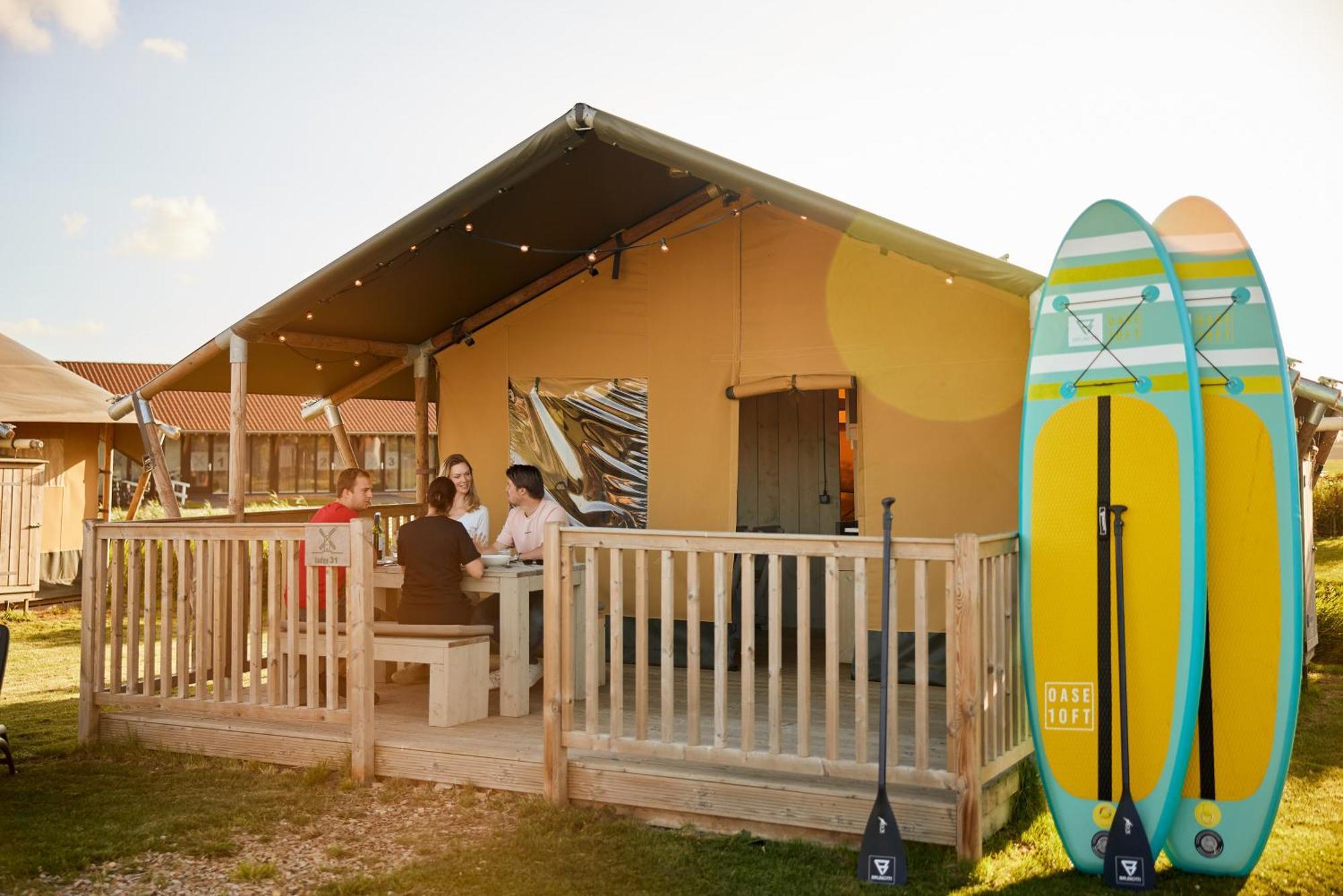 Отель Dutchen Erfgoedpark De Hoop Glamping Uitgeest Экстерьер фото